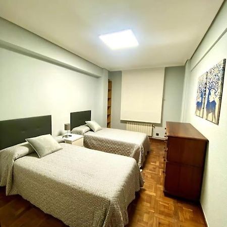 Completo Piso En Santander A 5 Minutos Del Centro Appartement Buitenkant foto