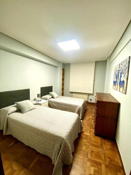Completo Piso En Santander A 5 Minutos Del Centro Appartement Buitenkant foto