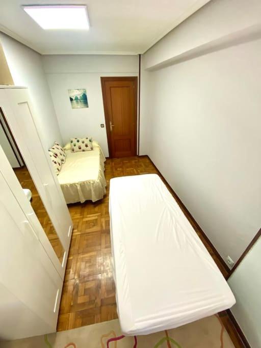 Completo Piso En Santander A 5 Minutos Del Centro Appartement Buitenkant foto